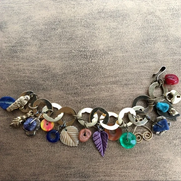 Unique bracelet in gold vermeil with different colored stones and charms - Picture 4 of 7